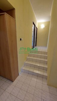 Predaj 5 izbový rodinný dom s veľkým pozemkom v obci Práznov - 15