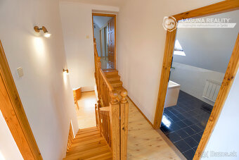 Rodinný dom s krásnou záhradou (922 m2) Markušovce pri SNV - 15