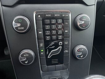 Volvo V40 D3 2.0 110kw Momentum - 15
