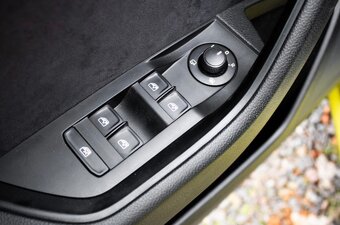 Skoda Superb 3 sportline dragon skin - 15