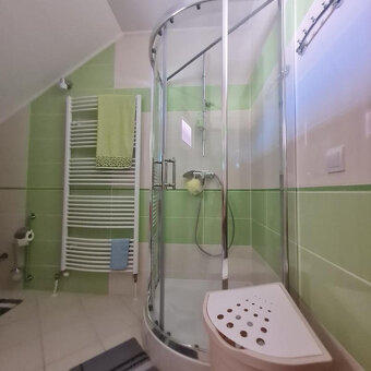 REZERVOVANÉ LUXUSNÝ RODINNÝ APARTMÁNOVÝ DOM 350 M2 S POZEMK - 15