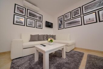 Vila s bazénom, posilňovňou 35 metrov od mora v Chorvátsku - 15