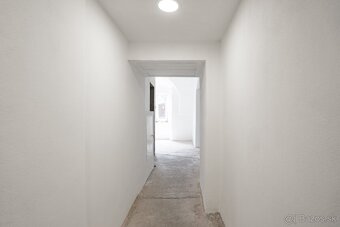 ►Veľký historický Apartmán 3+1izb.so záhradou,chatkou Štiavn - 15