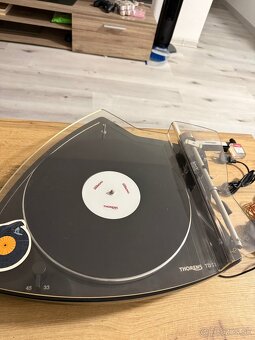 Thorens TD 209 Triangle + Goldring G1042 - 15