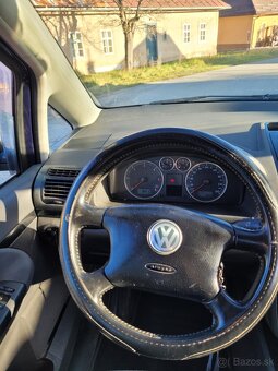 Volkswagen Sharan 1.9TDI 96kw 7miestne - 15