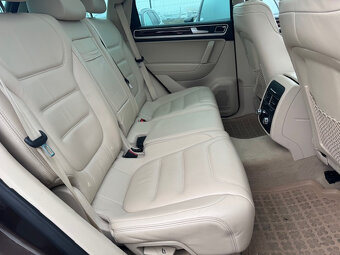 Volkswagen Touareg II 3.0 V6 TDI Premium 4XMOTION - 15