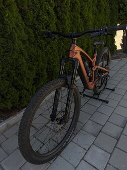 Elektrobicykel Trek Fuel EXe 9.7 Matte Pennyflake - 15