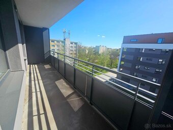 krásny slnečný 2 izbový byt v novostavbe - 15