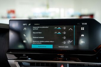 CITROËN C4 PLUS PureTech 130 S&S EAT8 - 15