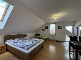 Zabehnutý apartmánový dom na predaj, obec Bobrovec - Liptovs - 15