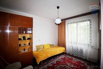 Starší rodinný dom s veľkým pozemkom na predaj Šoporňa, 3787 - 15