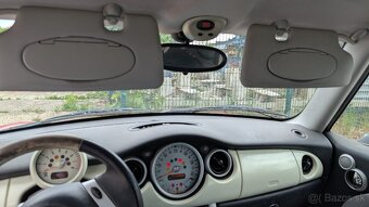 Mini Cooper 2003 r.v. 1.6 85kw - 15