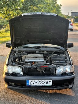 Volvo v40 SE, NOVÁ STK/EK - 15