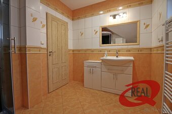 BEZ PROVÍZIE//EŠTE NEOBÝVANÝ 3-IZBOVÝ BYT V RODINNOM DOME - 15