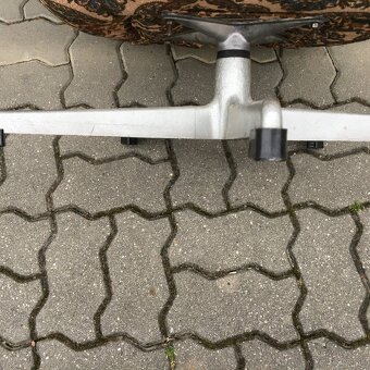 Velke Retro otocne kreslo UP Zavody Ušiak 1970 roky - 15