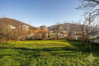 REZERVOVANÉ - Dom kráľovských rozmerov. 7i Nová Baňa. - 15