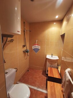 REZERVOVANÉ rodinný dom 2+1 izb, 367m2 pozemok, garáž, Molda - 15