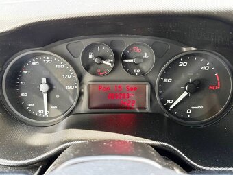 Iveco Daily 35, 2.3 diesel,85kW izoterm, chladiak, mrazak - 15