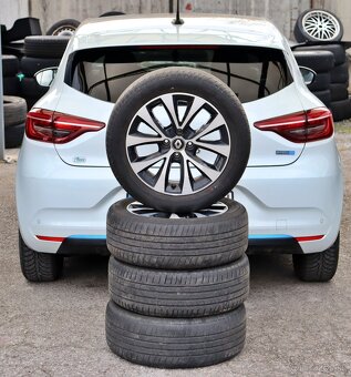 Renault Clio E-TECH HYBRID - 15