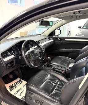 Skoda Superb Combi 2.0TDI 125Kw 4x4 Xenon/R18 - 15