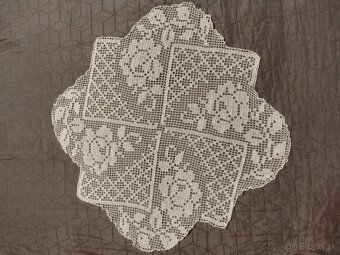 Háčkované obrusy - 15