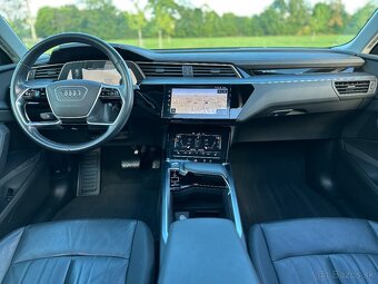 Audi E-tron 50 quattro launch edition 230kW 313PS PANORÁMA - 15