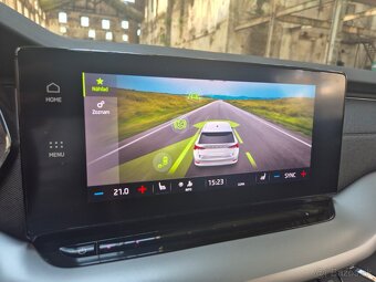 Škoda Octavia Combi 2.0 TDI SCR Sportline DSG - 15