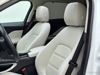 Jaguar F-Pace 2.0D I4 180k Prestige 76TKM PANORAMA KAMERA - 15