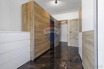 Predaj 4 izb. moderného rodinného domu, novostavba, kanalizá - 15
