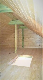 Predám mezonetový 4 izbový byt v centre - 15