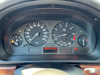BMW 525I e39, 141kW, MT/5, rok:11.2002. - 15
