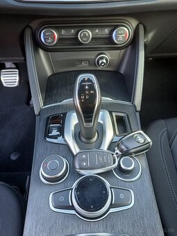 ❄️ZIMNÁ AKCIA Alfa Romeo Stelvio 2.2 JTD 190k AWD A/T r.2022 - 15