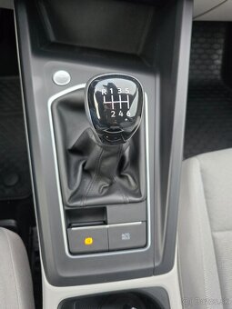 Predám Volkswagen Golf 2.0TDI M6 r.v.2021 - 15