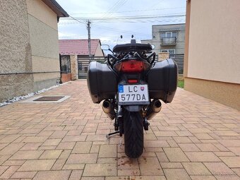 Pedám Honda CBF 1000 A - nová STK - 15