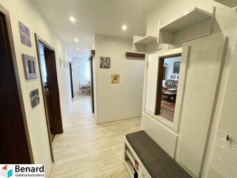PREŠOV- VEĽKÝ 3 IZBOVÝ BYT, LODŽIA,79m2,SÍDLISKO III, UL.VOL - 15