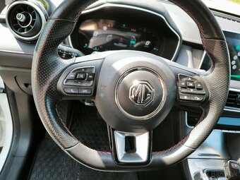 MG EHS SUV/Combi 190kw Automat, v záruke - 15
