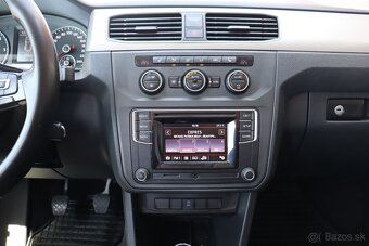 Volkswagen Caddy Life 2.0 TDI 150k MAXI Highline 7miestny - 15