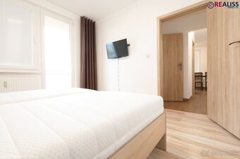 Zrekonštruovaný, zariadený 2-izbový byt na Sládkovičovej uli - 15