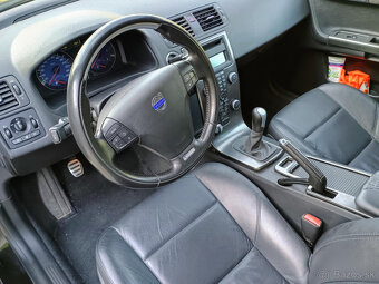 PREDÁM VOLVO V50 R-DESIGN 2.0D 100KW NAJAZDENÉ 172TISÍC KM - 15