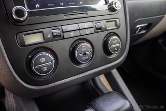 Volkswagen Golf 2.0 TDI Comfortline DSG - 15