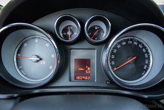 Opel Insignia 2.0 CDTI 96kW M6 - parkovacia kamera, navi - 15
