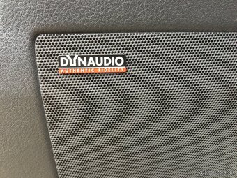 VOLKSWAGEN TOUAREG 3.0 TDi V6 4MOTION - 15