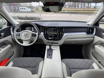 Volvo XC60 D5 Momentum AWD A/T - 15