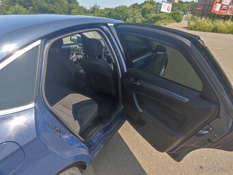 Ford Mondeo 2.0 EcoBoost SCTi Titanium PowerShift - 15
