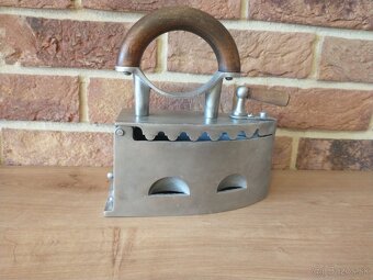 alpaka, sandrik, štamperlíky, jablko, hruška, žehlička - 15