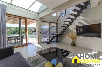 NA PREDAJ prekrásny novopostavený dom / 494 m²/ ostrov Brač, - 15