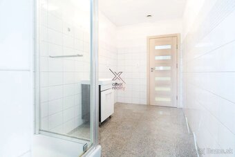 Rodinny dom v obci Malženice - 15