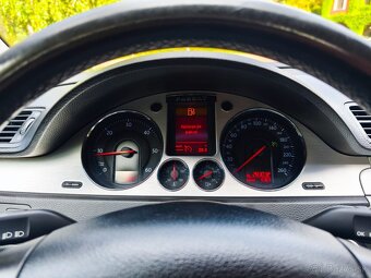 Volkswagen passat b6 2.0tdi sedan NOVÁ STK - 15
