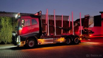 9258 - Volvo FH4 540 - 6x4 – Lesovůz + HR-V-KRAN V10CX – EUR - 15