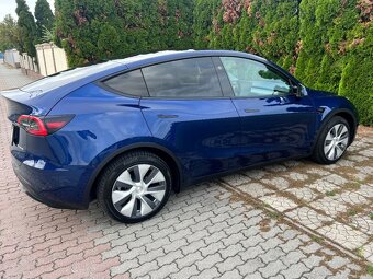 Tesla Model Y Long Range AWD 4x4 / V záruke - 15